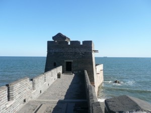 海に突き出た万里の長城
